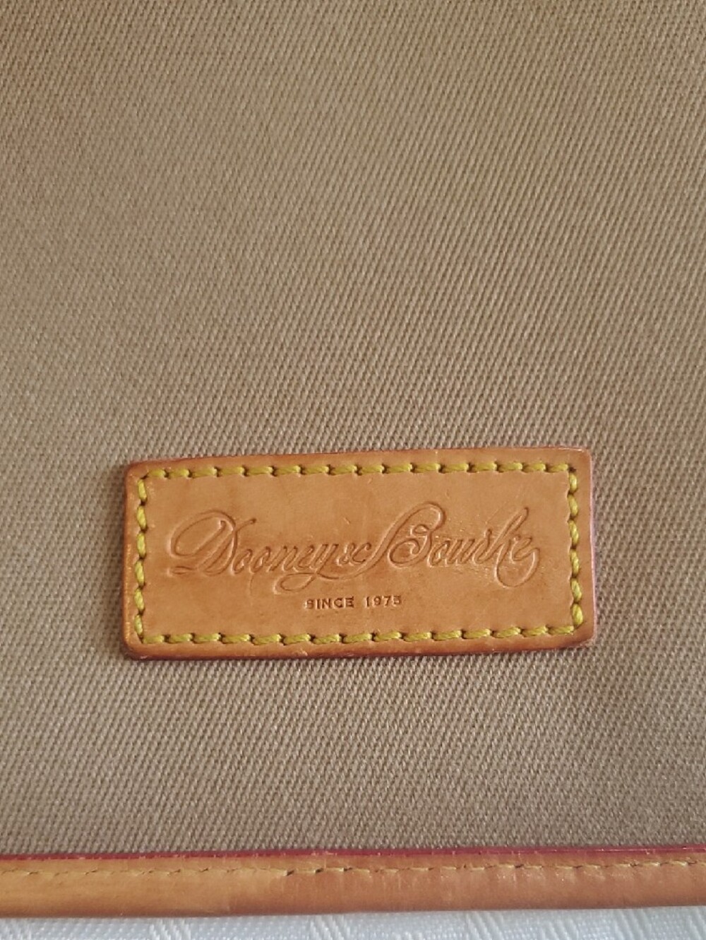 Dooney & Bourke Tan Canvas Ipod Folio with Light Brown Leather Trim - Picture 9 of 10